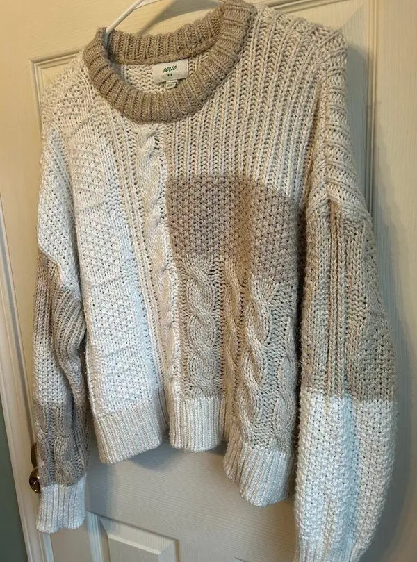 Aerie Neutral Chunky Sweater - Medium - Image 3
