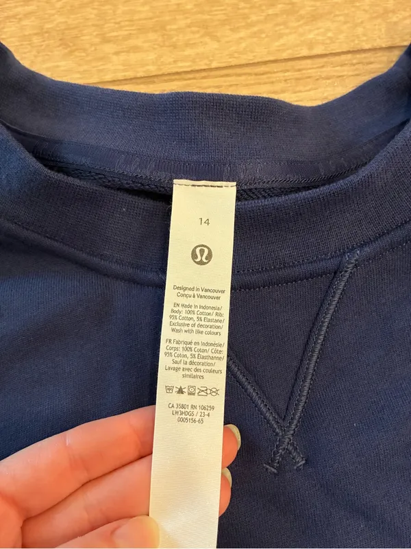 Lululemon Women’s All Yours Crew Neck Sweatshirt True Navy Size 14 - Image 4