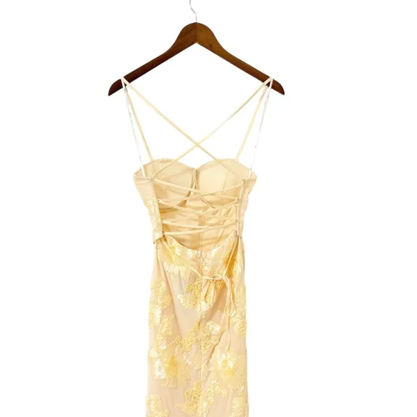 Lulus Nantessa Light Yellow Floral Applique Lace-Up Maxi Dress size XS NWT - Image 5