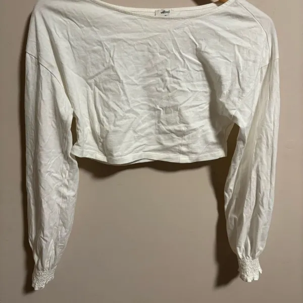 Aritzia Wilfred Crop Scrunch Cuff Long Sleeve White Top- Size XS - Image 4
