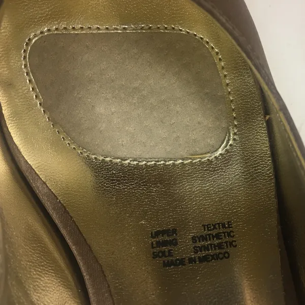 Size 10.5 gold heels 4.5 inch - Image 6