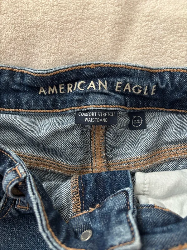 American Eagle Jeans - Image 4