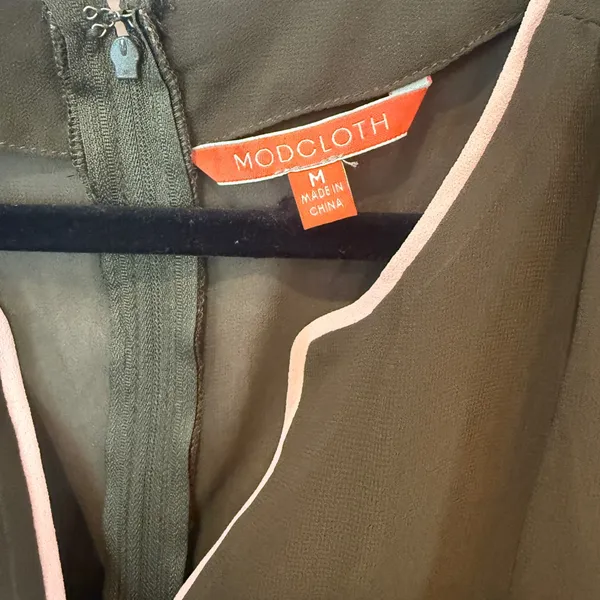 MODCLOTH NWOT Olive Green Jumpsuit with Pink Trim - Image 3