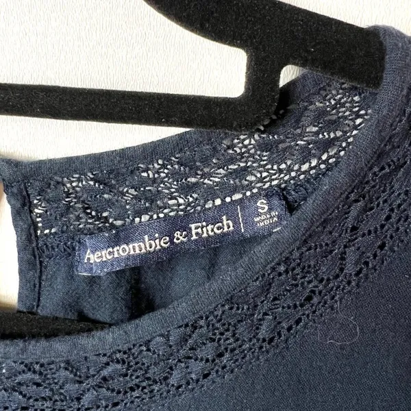 Abercrombie & fitch‎ blue embroidered dress with pockets women’s small - Image 5