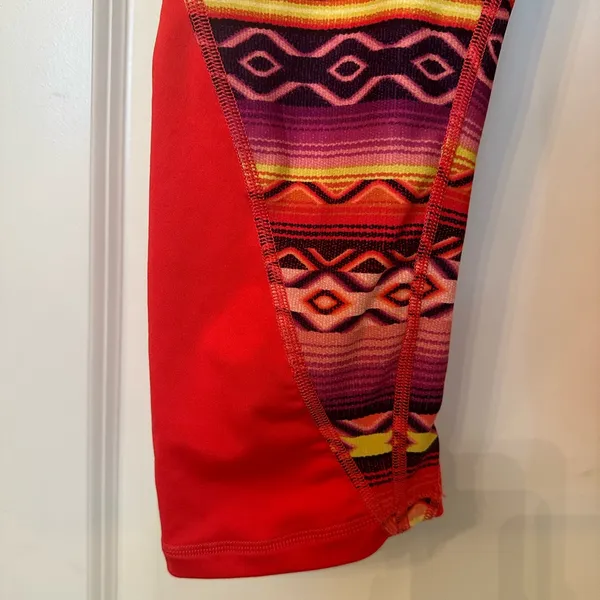 Gianni Bini - Adorable Tribal Pattern Leggings - BRAND NEW, NEVER WORN! - Image 5