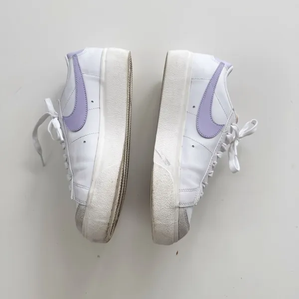 Nike Platform Low Sneakers size 9 - Image 3