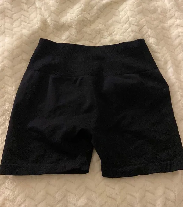 Aurola Gym Shorts Black Size M - Image 2