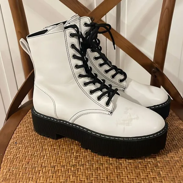 H&M Divided NWOB white platform lace up combat boots size 39 - Image 4