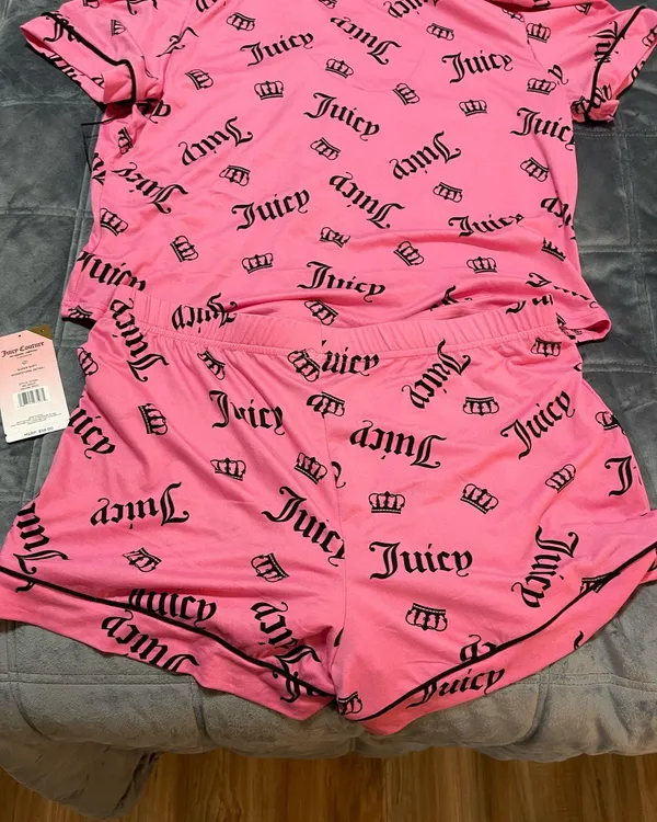 Brand New Juicy Couture Pajama Set Top & Shorts US M - Image 5