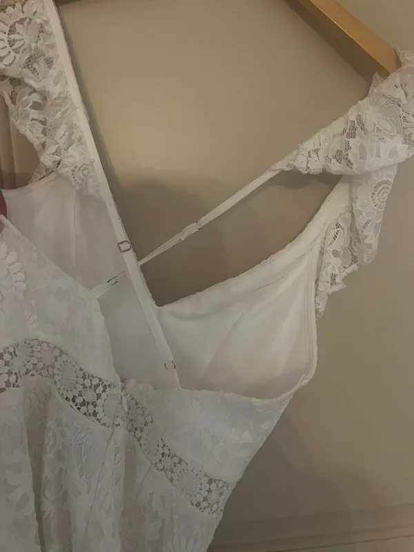 Selfie Leslie SHORT STORY RUFFLE STRAP CRISS-CROSS BACK DRESS FLORAL LACE WHITE - Image 10