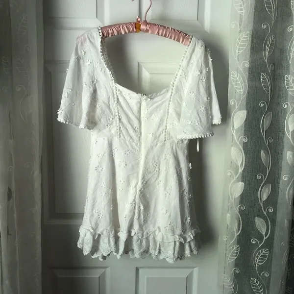 Showpo. Fancy A Spritz Square neck Mini Dress Embroidery floral babydoll size 8 - Image 10
