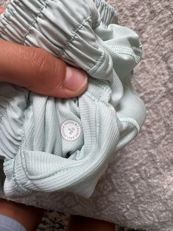 Lululemon Hotty Hot 2.5" Low-Rise - Image 3