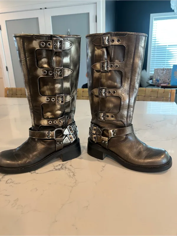 Steve Madden Rocky Boots Black Distressed size 5.5 - Image 2