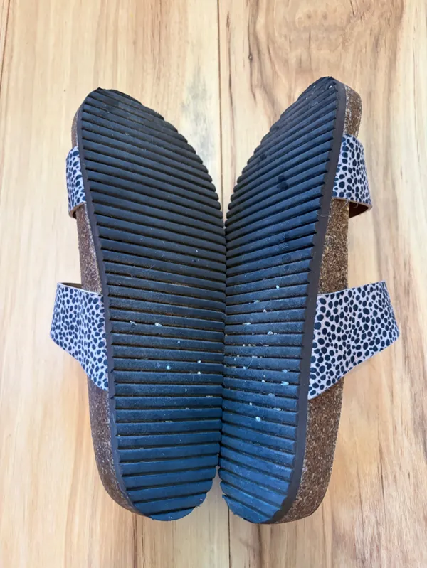 Birkenstock look alikes Tan Size 6 - Image 2
