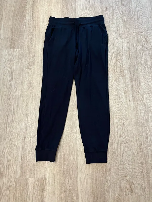 lululemon joggers  - Image 2