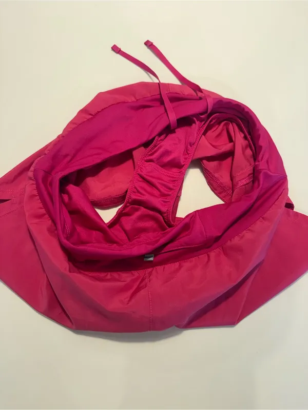 Nike Women's Hot Pink Athletic Shorts with Reflective Swoosh‎ Size S - Image 6