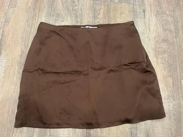 Hollister brown satin skirt - Image 2