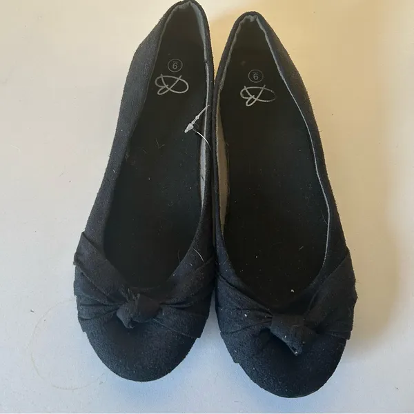 Classic Black Knot Ballet Flats - Women - Image 5