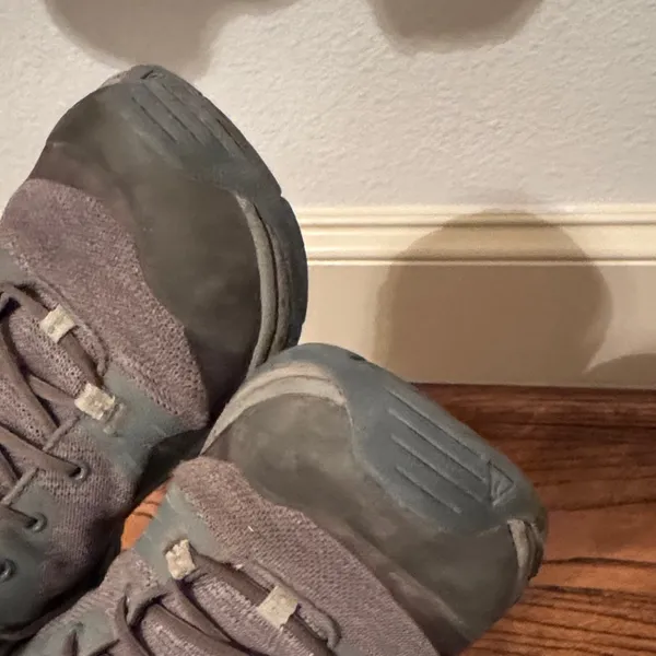KEEN Women's Gray and Blue Water Resistant Hiking Boots - Image 3