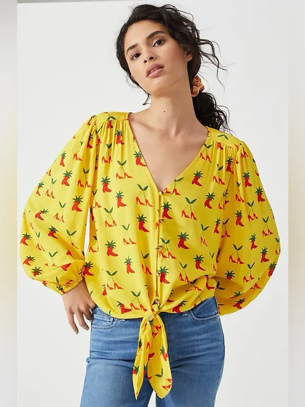 Anthropologie x Kendra‎ Dandy Strawberry and Cherry Print Knot Front Top Size 8 - Image 2