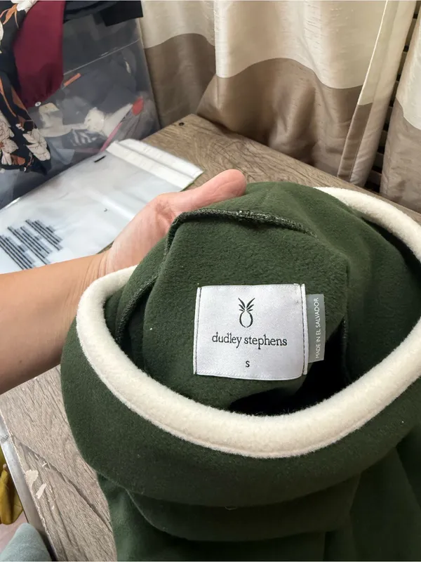 Dudley Stephens Green Vello Fleece Turtleneck Pullover Contrast Trim‎ size small - Image 6