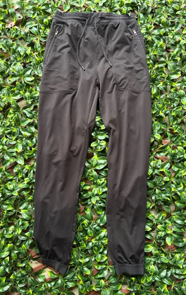 Lululemon License To Train Joggers Size Small  - Image 2