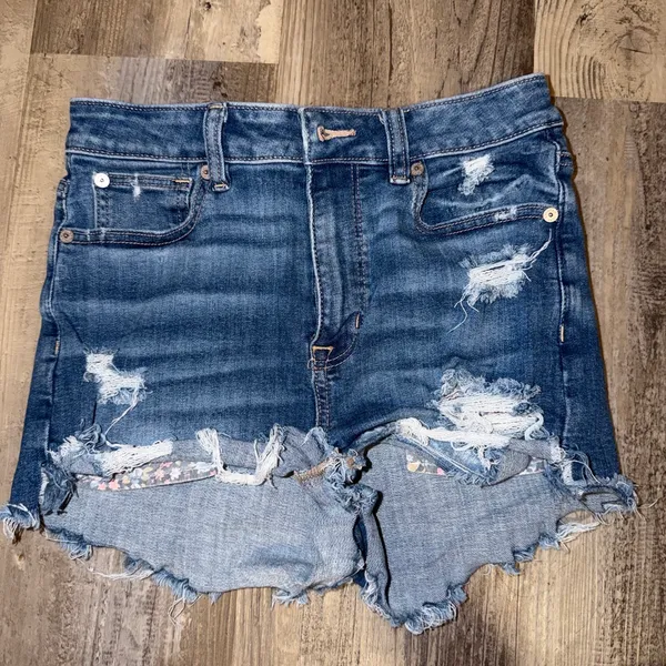 American Eagle Women’s Super High Rise Shortie Denim Floral Pocket Shorts-Sz 2 - Image 2