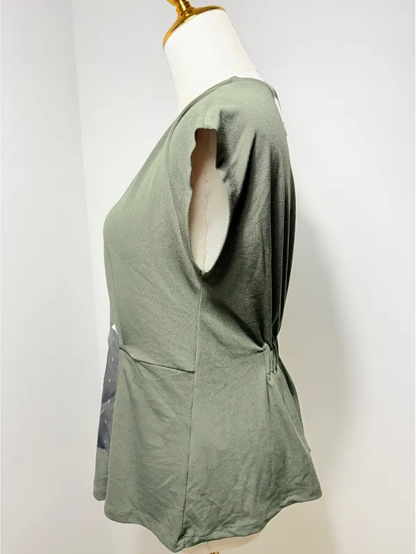 Banana Republic Women's Small Green V-Neck Cap Sleeve Top with Cinched Waist - Image 3