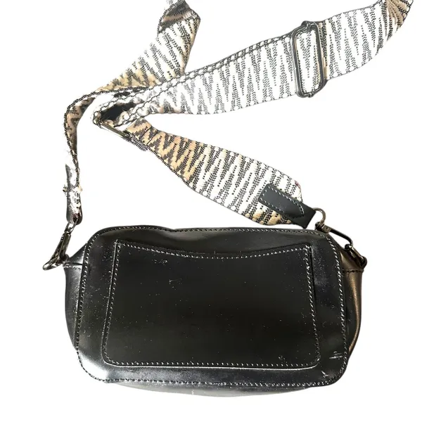 CLAUDIA CANOVA Faux Leather Crossbody Camera‎ Bag Black - Image 7