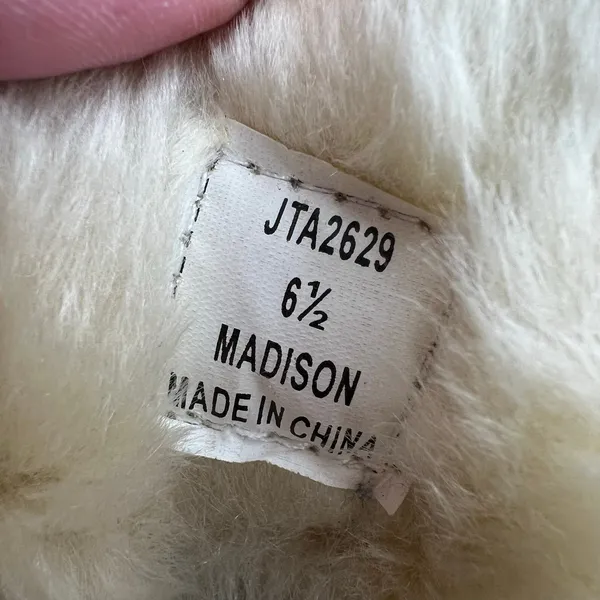 US Polo Assn Madison patent Black & Cream Faux Fur Lined Boots lace up logo 6.5 - Image 9