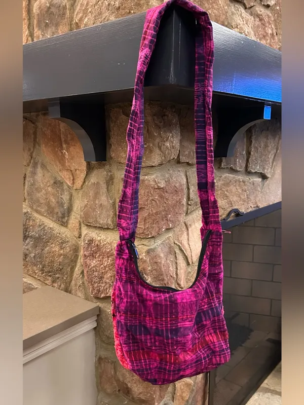 Vibrant Pink Plaid Shoulder Bag with Padded Strap - Image 6