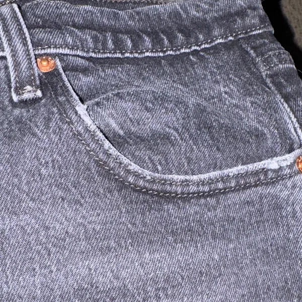 Great condition‎ Levi's
Ribcage Straight Ankle Jeans - Image 9