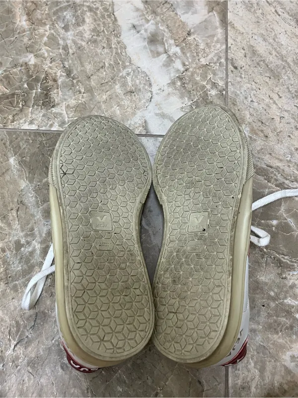 Veja campo sneakers - Image 8