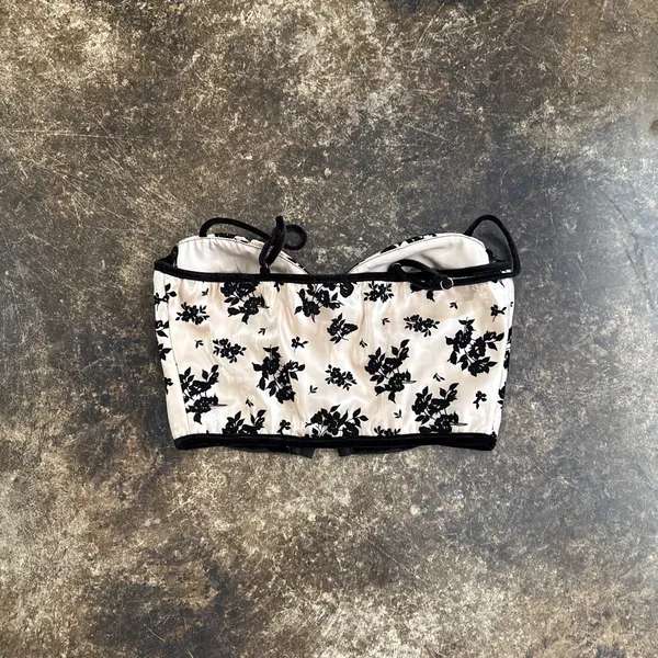 Lena Black Velvet Floral Cropped Bustier Top - Image 4