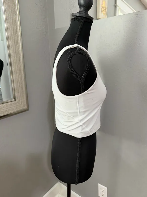 Lululemon Align Tank Top White Yoga Athletic Running Crop Light Support Size 6 - Image 5