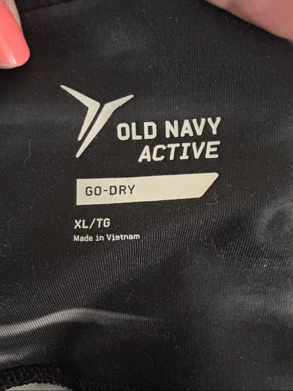 Old Navy Active Go-Dry Capris, XL - Image 4