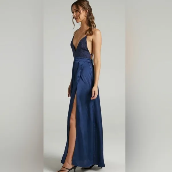 Showpo Navy Inspired Tribe Plunge Neckline Maxi Lace Open Leg‎ Dress Size US 6 - Image 6