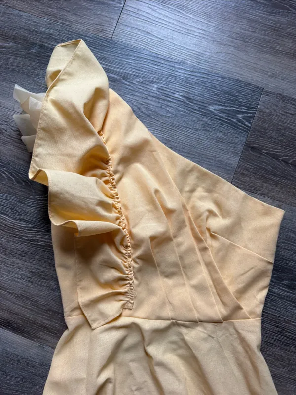 Showpo. DIXIE MIDI DRESS Linen Look One Shoulder Ruffle Dress In Lemon 4 - Image 4