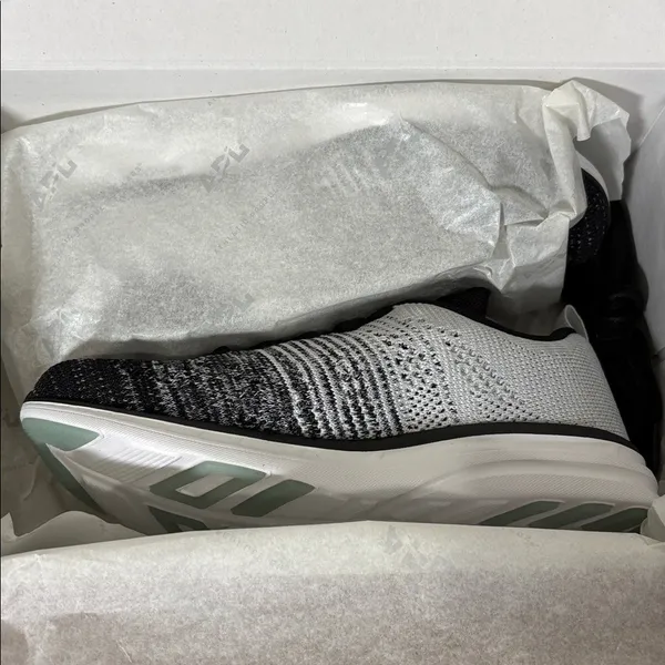 APL Techloom Pro Sneaker Black Grey‎ White size 5 NWT running - Image 11