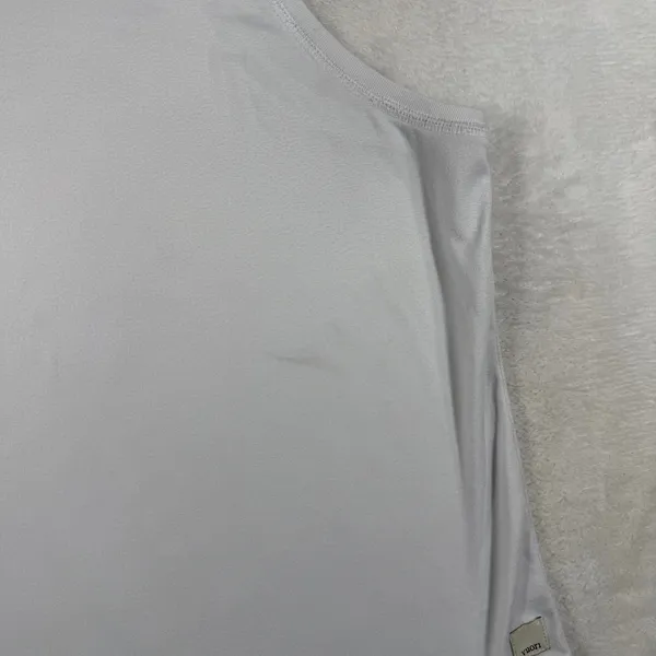 Vuori Performance Activewear Tank Top Light Gray Crew Neck M - Image 2
