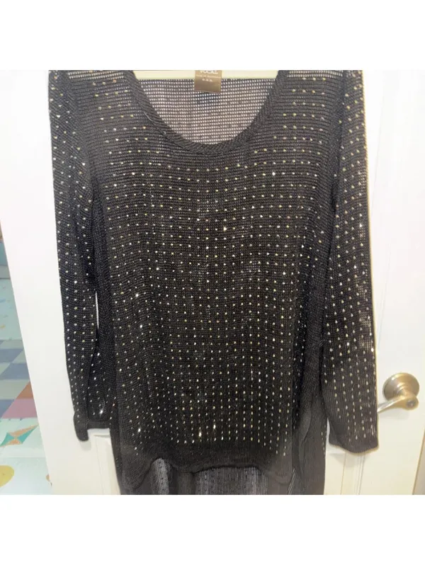 Vocal brand tunic features a sheer, metallic mesh design with a hi-lo hemline - Image 3