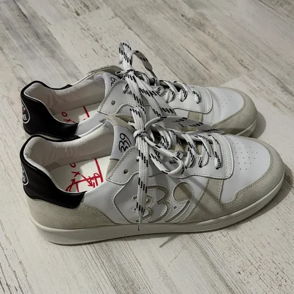 33.9 The Original White and Black Women's Sneakers - Image 2