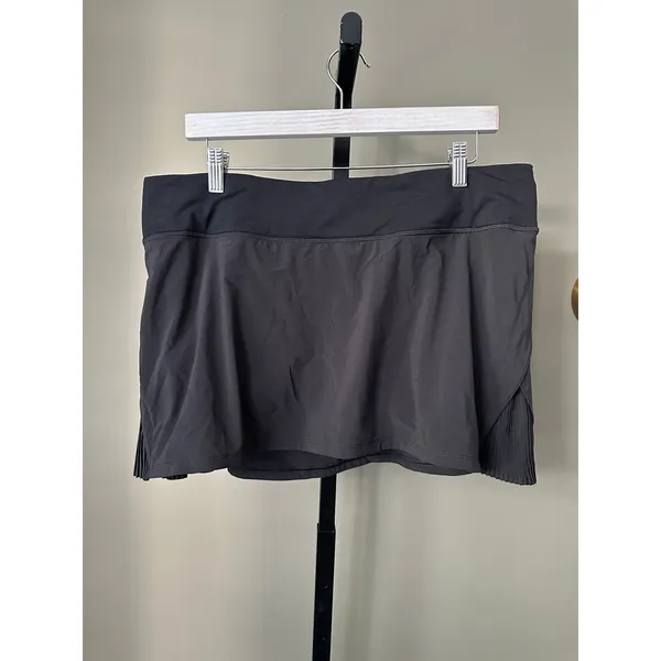Lululemon Play Off The Pleats Skirt *13” Black Size 12 - Image 2