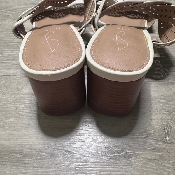 Joie Society Cream White Laser Cut Block Heel Sandals Size 7.5 - Image 3
