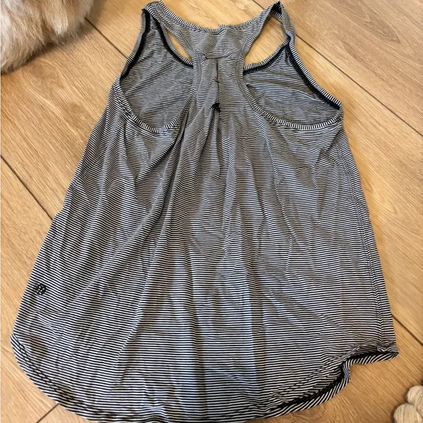 Lululemon striped tank top - Image 5