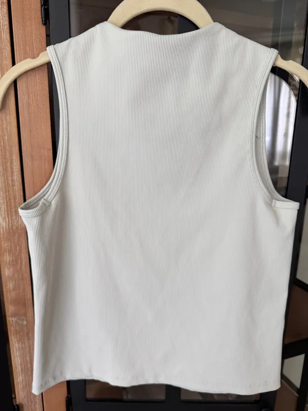 SPANX activate contour mock neck tank top sleeveless greige neutral high crop - Image 4