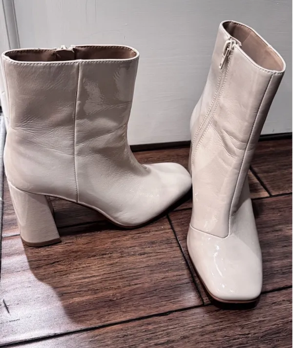 Steve Madden 'Taryn' Nude Patent Square Toe Block Heel Ankle Boots - Image 4