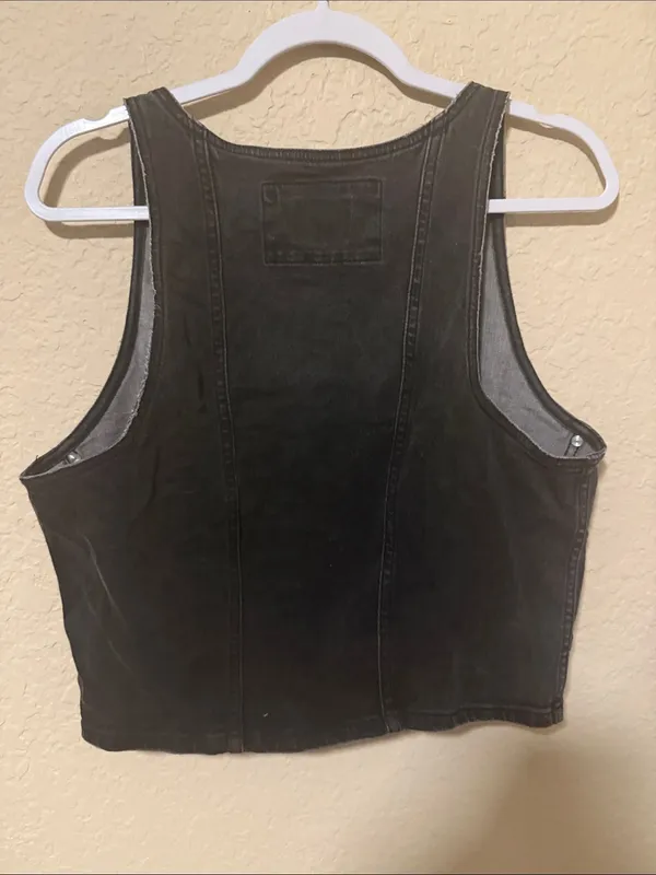 Cropped Studded Zip Front Tank Top - Black - Image 2