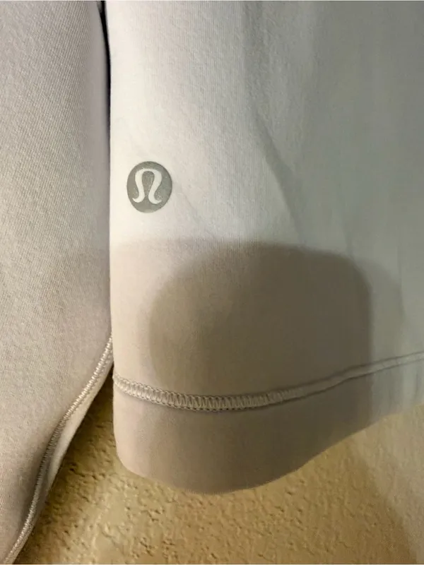Lululemon AirWrap Modal Pullover Hoodie
Alpine White - Image 11
