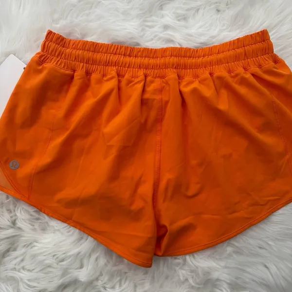 Lululemon Hotty Hot Low Rise Lined Short 2.5" Lit Orange Size 8 - Image 8